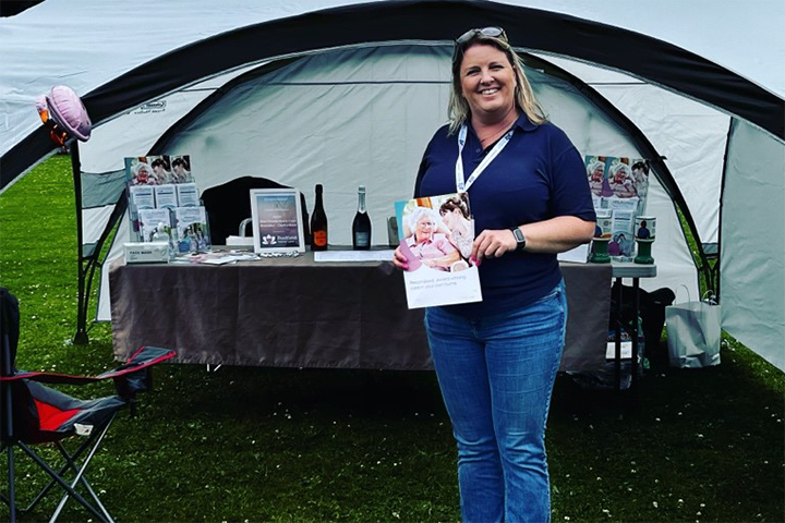 Friends & fundraising, Radfield attends Oakfest 2022