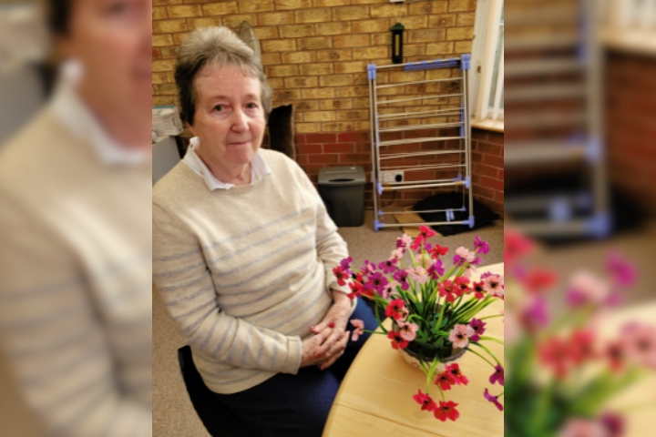 Lesley Flower Arranging