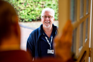 Regulated vs Private Carers. Discussion between Care Professional and client