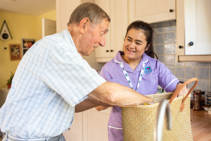 Managing Parkinson’s at home: medication timing and mobility